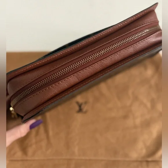 Louis Vuitton Pochette Orsay leather clutch bag ~ Never worn, VINTAGE - Picture 9 of 16